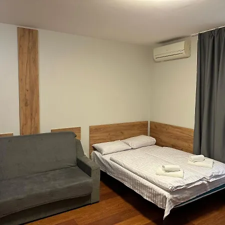 Modern Aparthotel *