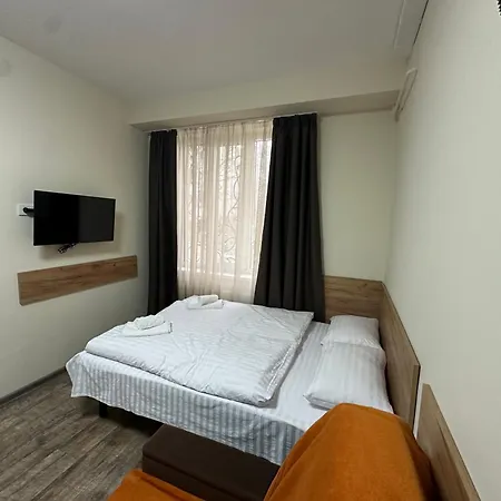 Modern Aparthotel Uzhhorod