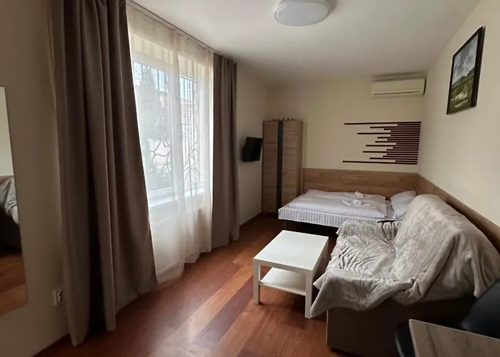 Modern 3*