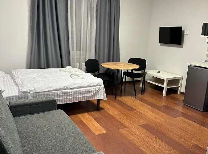 Modern 3*