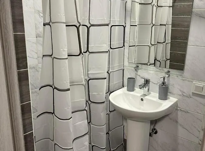 Modern 3* אוזהורוד